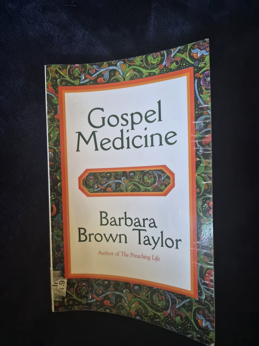 Gospel Medicine by Barbara Brown Taylor - White Cover